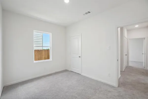 $2,100 | 2207 Pioneer Drive, Unit 2207, Princeton, TX 75407