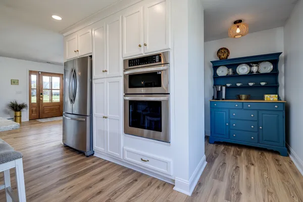 $749,900 | 901 Riverside Avenue, Grottoes, VA 24441