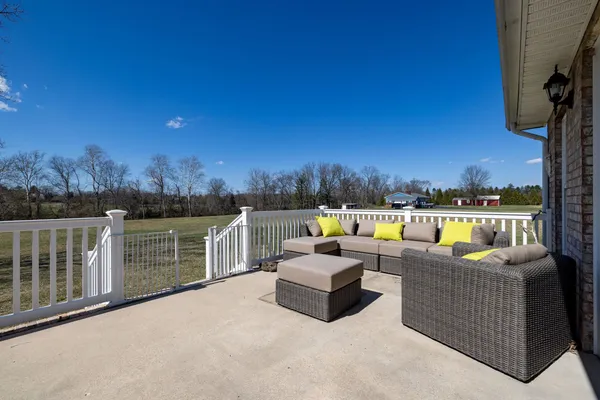 $749,900 | 901 Riverside Avenue, Grottoes, VA 24441