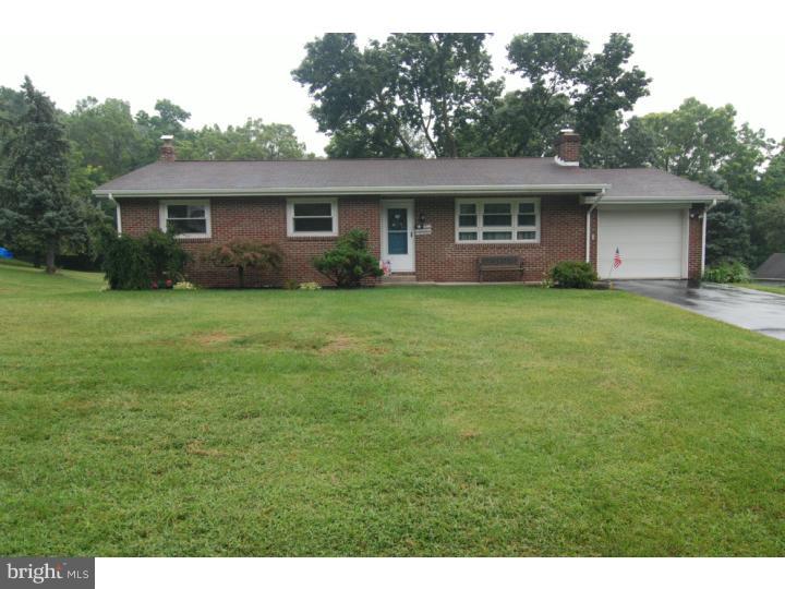 1716 Frush Valley Road Reading, PA 19605 - Photo 3 of 24