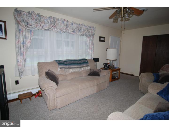 1716 Frush Valley Road Reading, PA 19605 - Photo 5 of 24