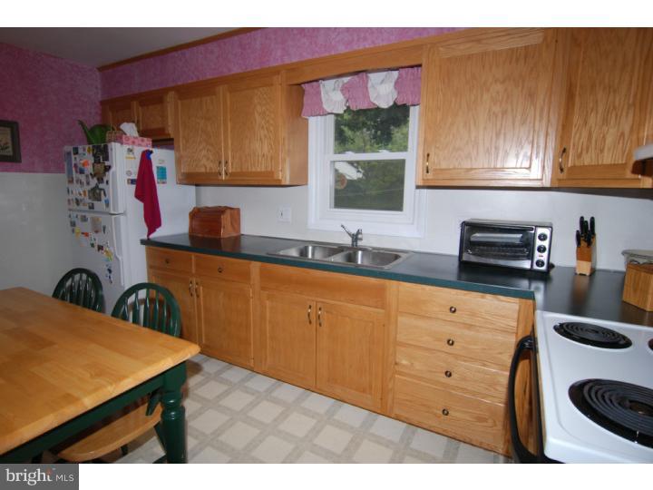 1716 Frush Valley Road Reading, PA 19605 - Photo 10 of 24