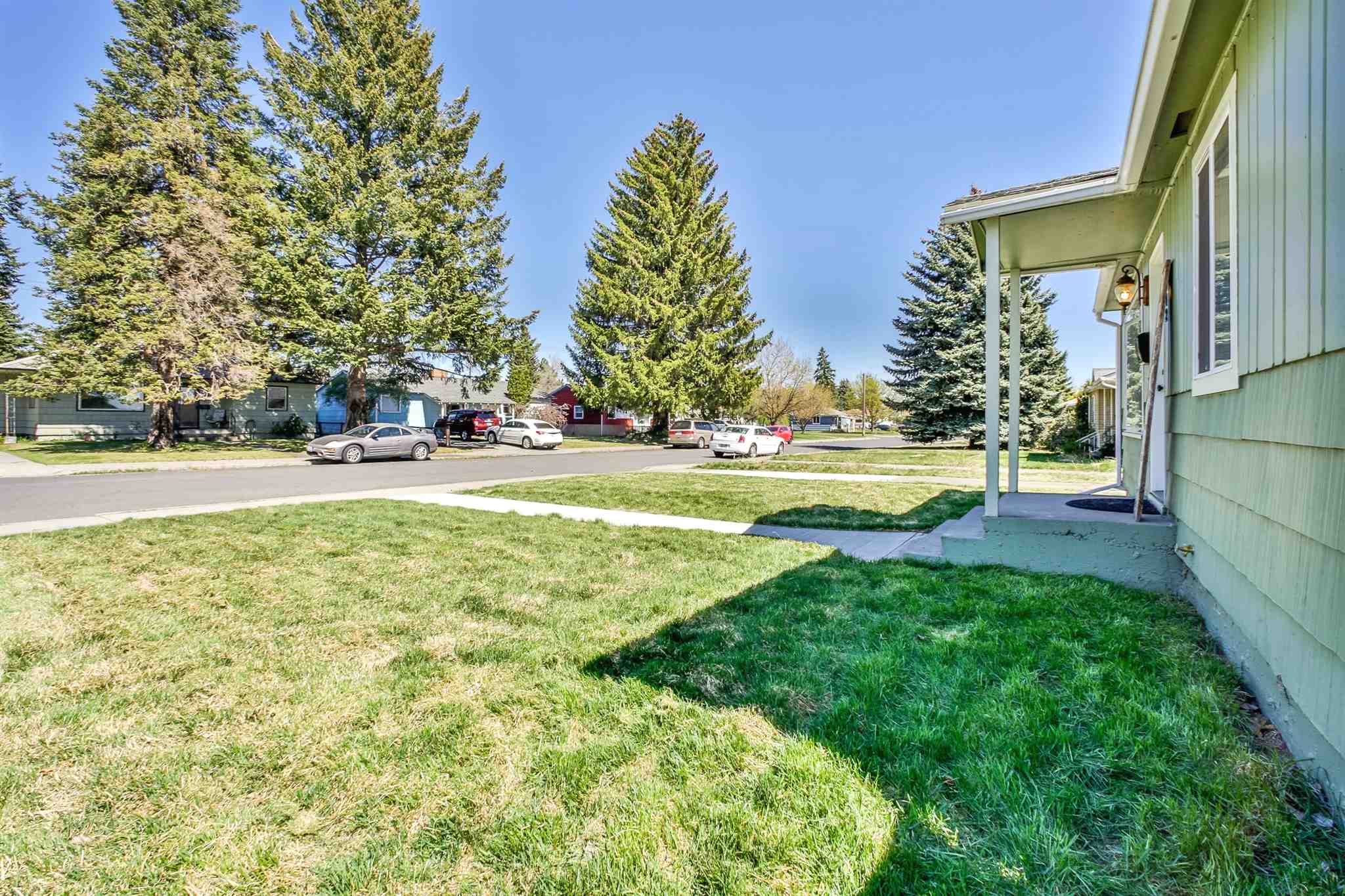 1642 East Bismark Avenue Spokane, WA 99208 - Photo 3 of 18 Gallery Image 3
