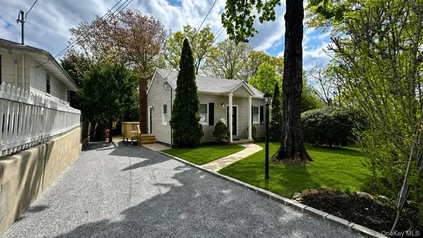 $3,900 | 8 Bayard Avenue, Bayville, NY 11709