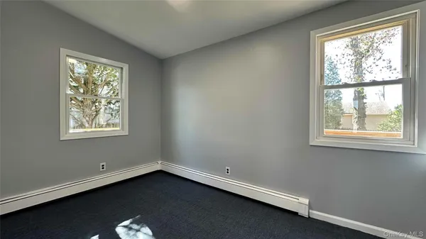 $3,900 | 8 Bayard Avenue, Bayville, NY 11709