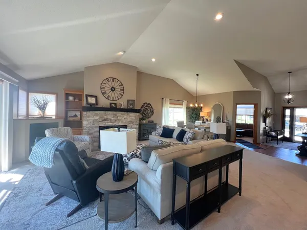 $417,000 | 2509 7th Avenue Southeast, Willmar, MN 56201