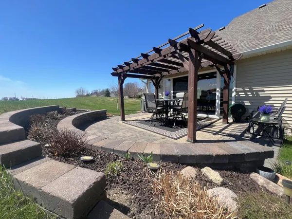 $417,000 | 2509 7th Avenue Southeast, Willmar, MN 56201