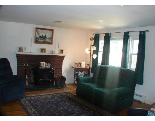 22 Scannell Road Randolph, MA 02368 - Photo 3 of 12 Gallery Image 3