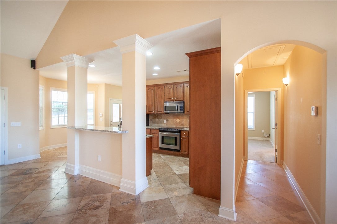 902 Cutler Ridge Court Opelika, AL 36801 - Photo 10 of 37 Gallery Image 10