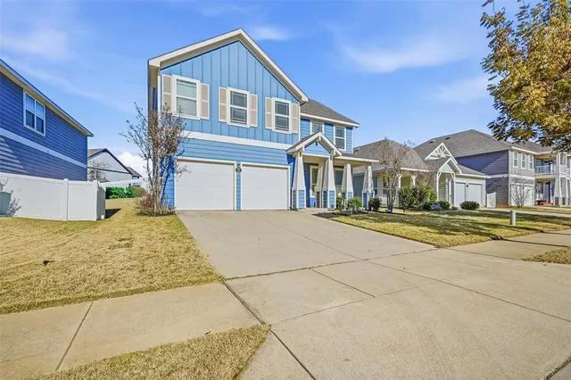 a view of outdoor space yard and front view of a house