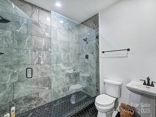 a view of a house with swimming pool