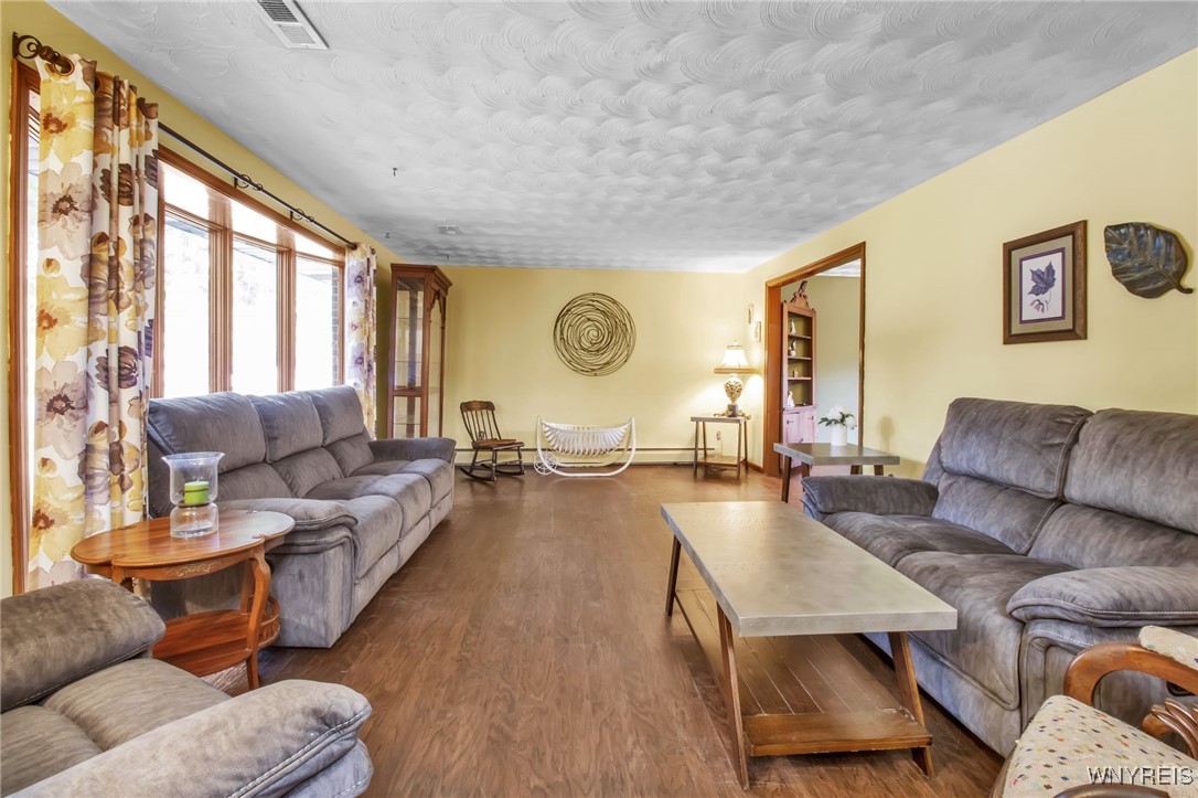 2002 Juron Drive Niagara, NY 14304 - Photo 12 of 28