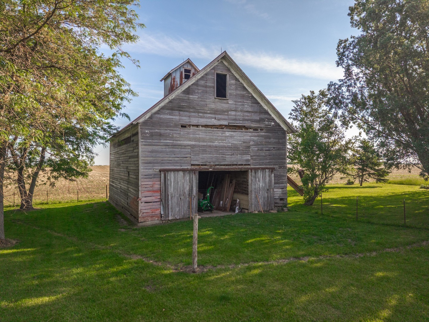 22037 East 2600 N Road Odell, IL 60460 - Photo 50 of 59 a front view of a house with a garden