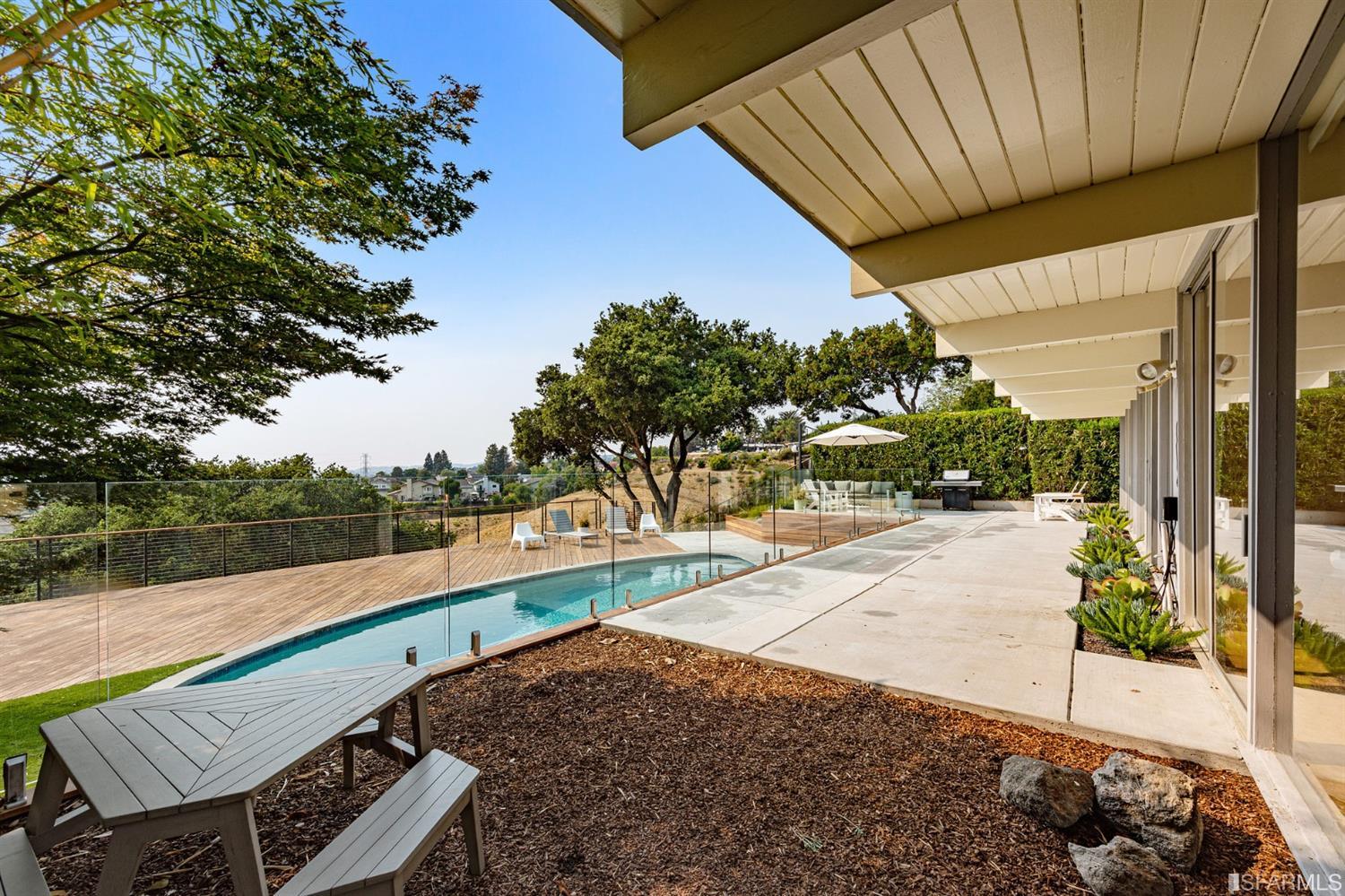 5664 Greenridge Road Castro Valley, CA 94552 - Photo 32 of 51