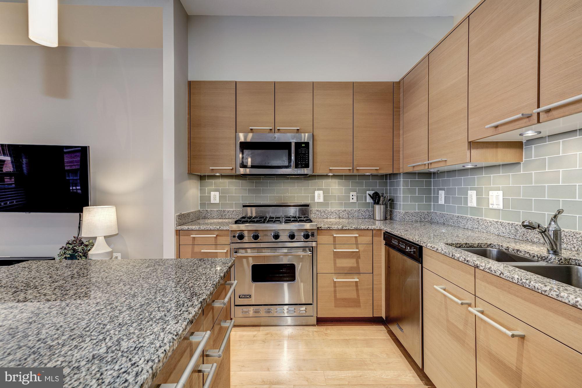 2425 L Street Northwest, Unit 420 Washington, DC 20037 - Photo 8 of 25 Kitchen