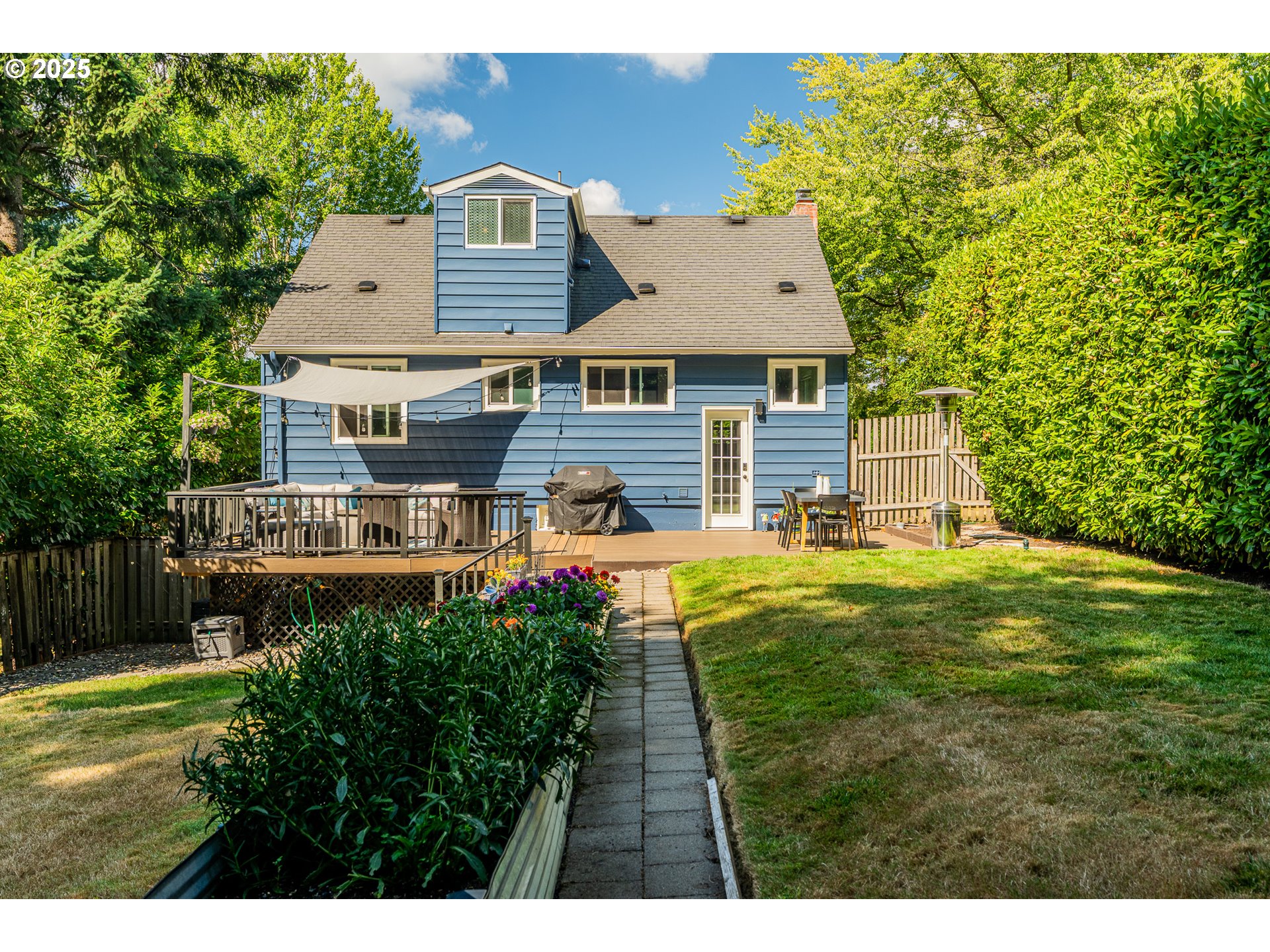 7010 Southwest 35th Avenue Portland, OR 97219 - Photo 32 of 42