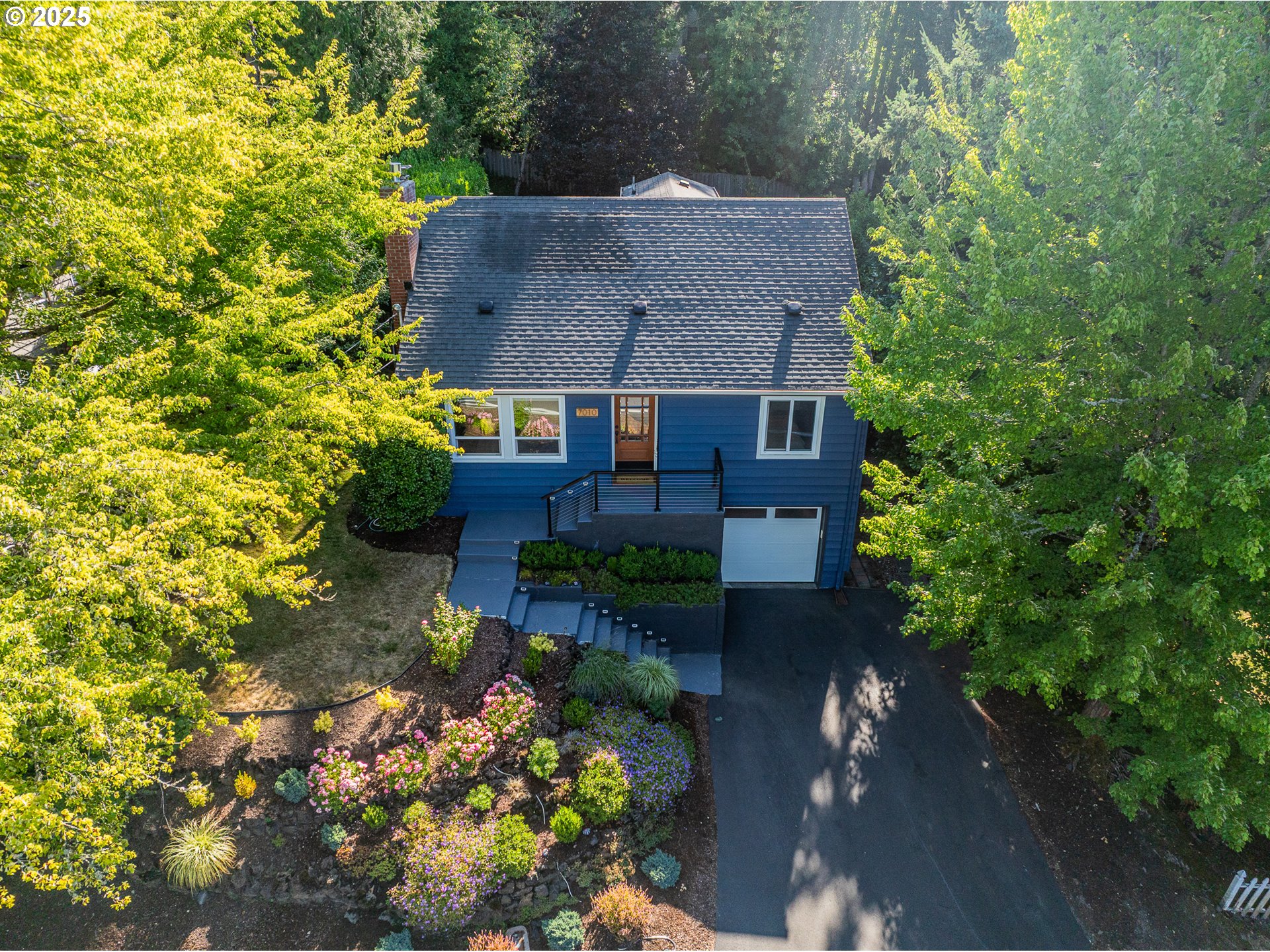 7010 Southwest 35th Avenue Portland, OR 97219 - Photo 35 of 42