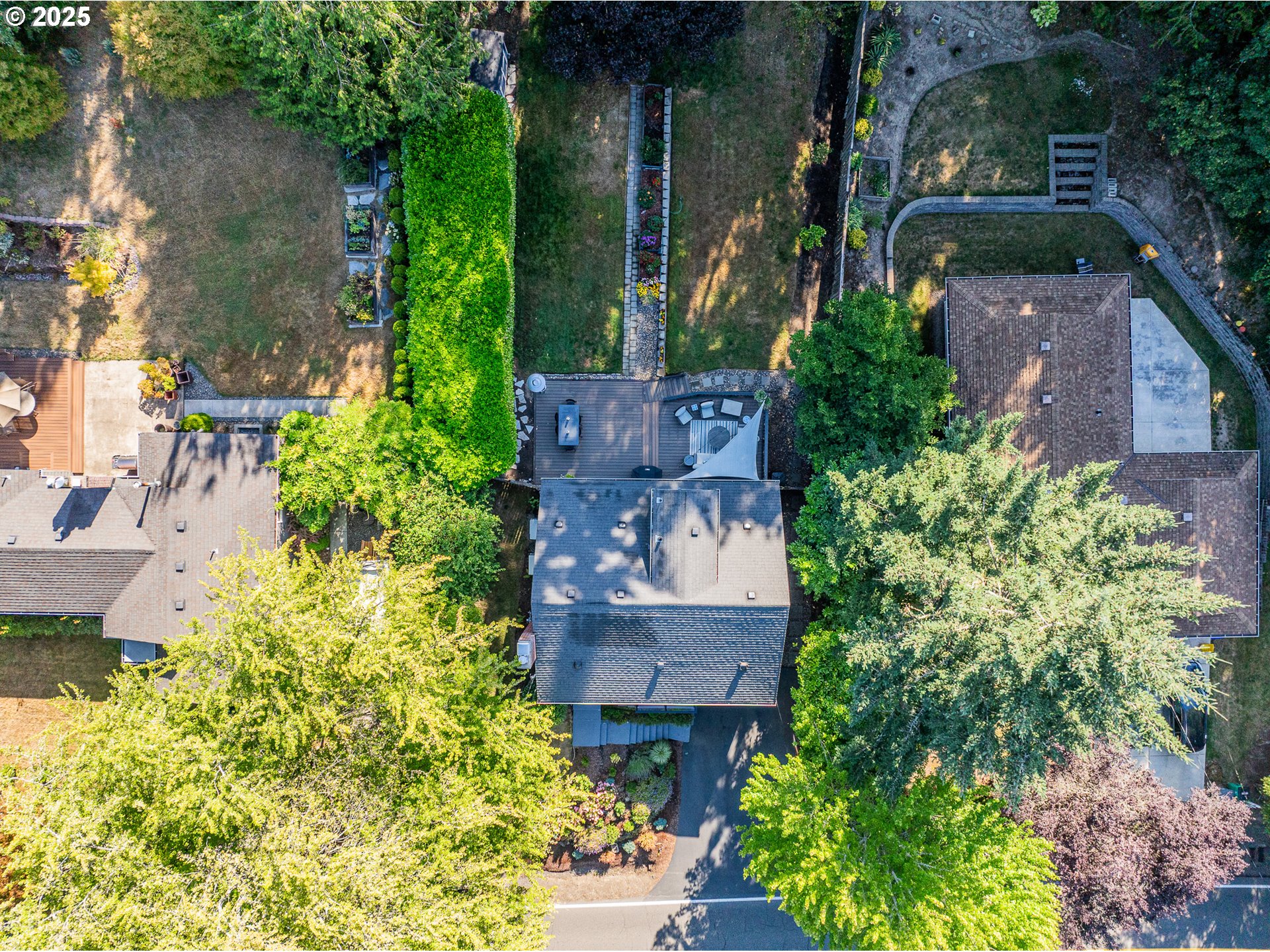 7010 Southwest 35th Avenue Portland, OR 97219 - Photo 40 of 42