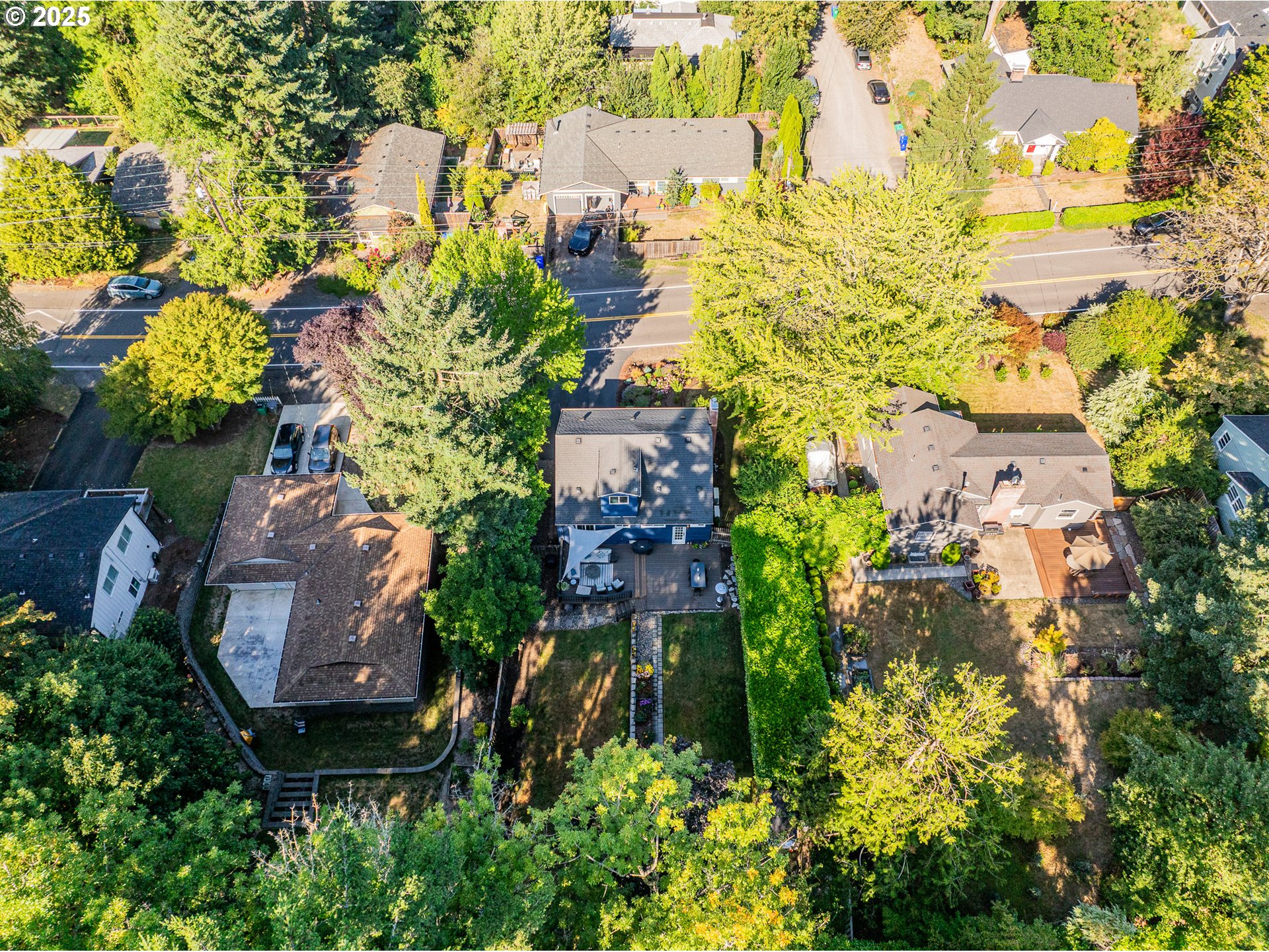 7010 Southwest 35th Avenue Portland, OR 97219 - Photo 41 of 42