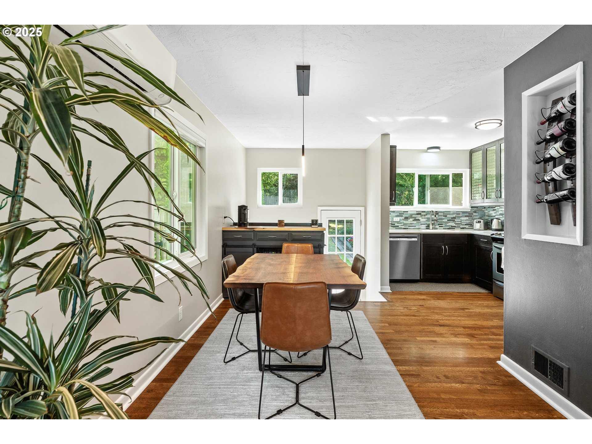 7010 Southwest 35th Avenue Portland, OR 97219 - Photo 8 of 42