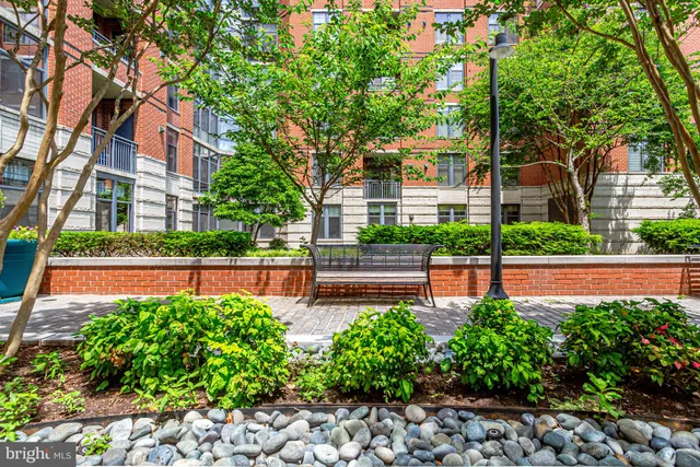 $625,000 | 1021 North Garfield Street, Unit 914, Arlington, VA 22201