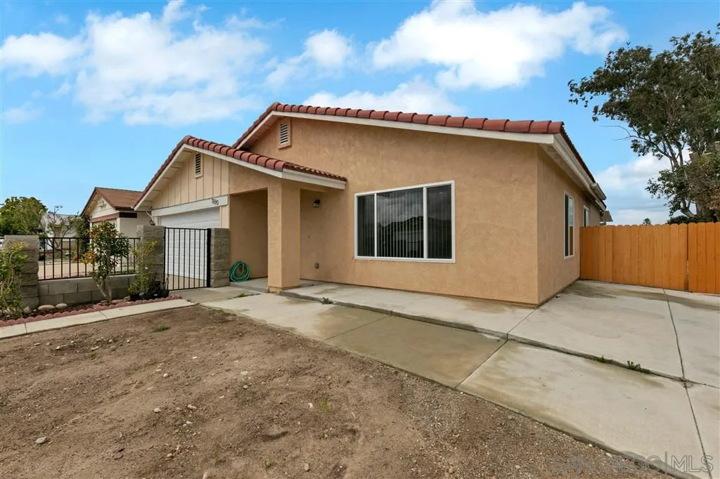 7690 Backer Road San Diego, CA 92126 - Photo 4 of 25 Gallery Image 4