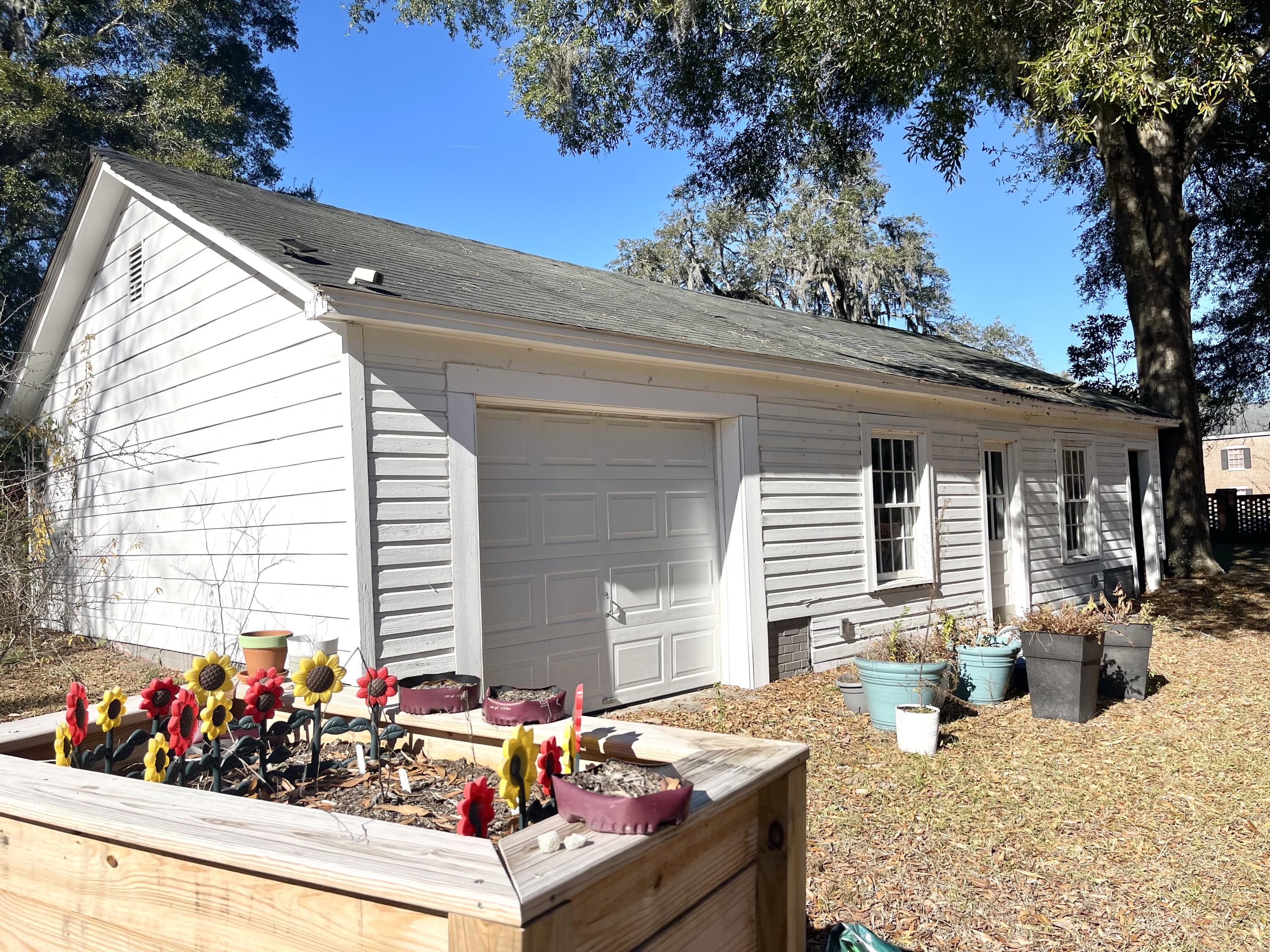 919 Wichman Street Walterboro, SC 29488 - Photo 60 of 88 IMG_8998