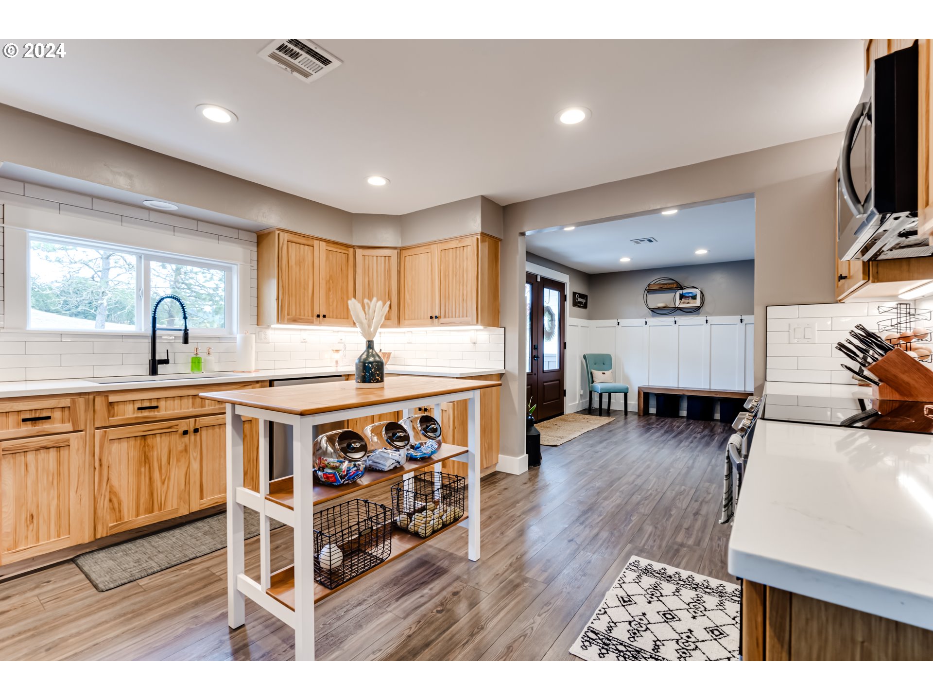 87026 Dukhobar Road Eugene, OR 97402 - Photo 9 of 48 Gallery Image 9