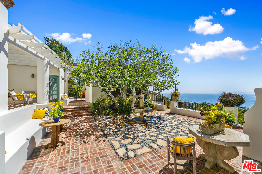 22355 Carbon Mesa Road Malibu, CA 90265 - Photo 25 of 69