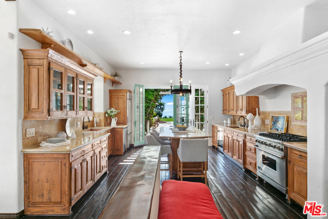 22355 Carbon Mesa Road Malibu, CA 90265 - Photo 31 of 69