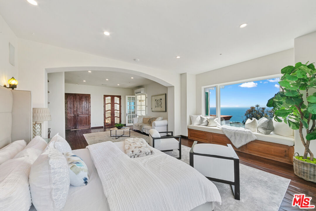 22355 Carbon Mesa Road Malibu, CA 90265 - Photo 39 of 69