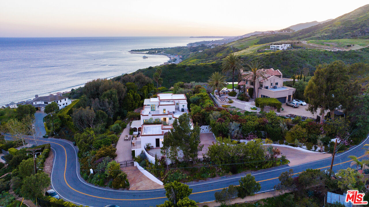 22355 Carbon Mesa Road Malibu, CA 90265 - Photo 64 of 69