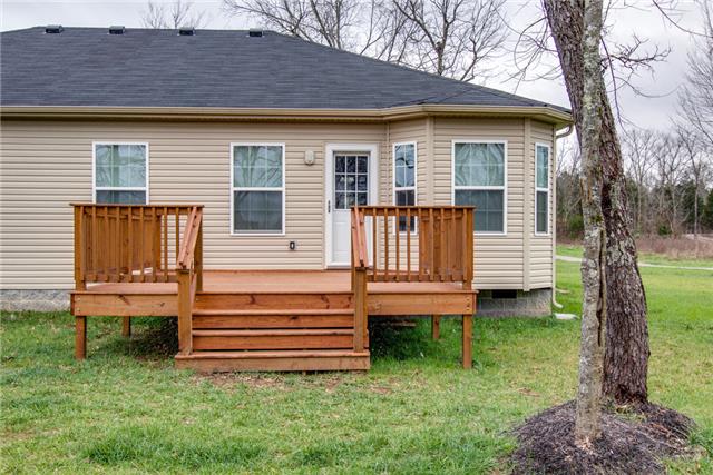 2490 Mt Lebanon Road Lewisburg, TN 37091 - Photo 13 of 15 A view of the back deck and home