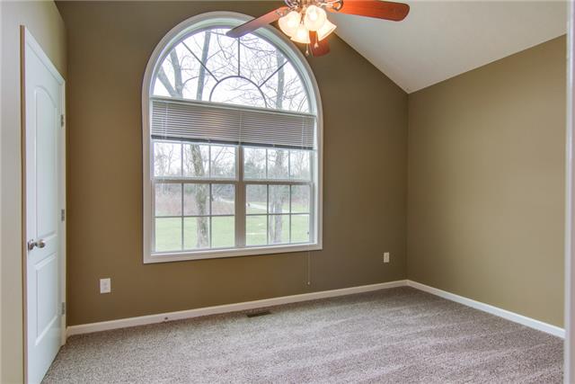2490 Mt Lebanon Road Lewisburg, TN 37091 - Photo 8 of 15 2nd bedroom