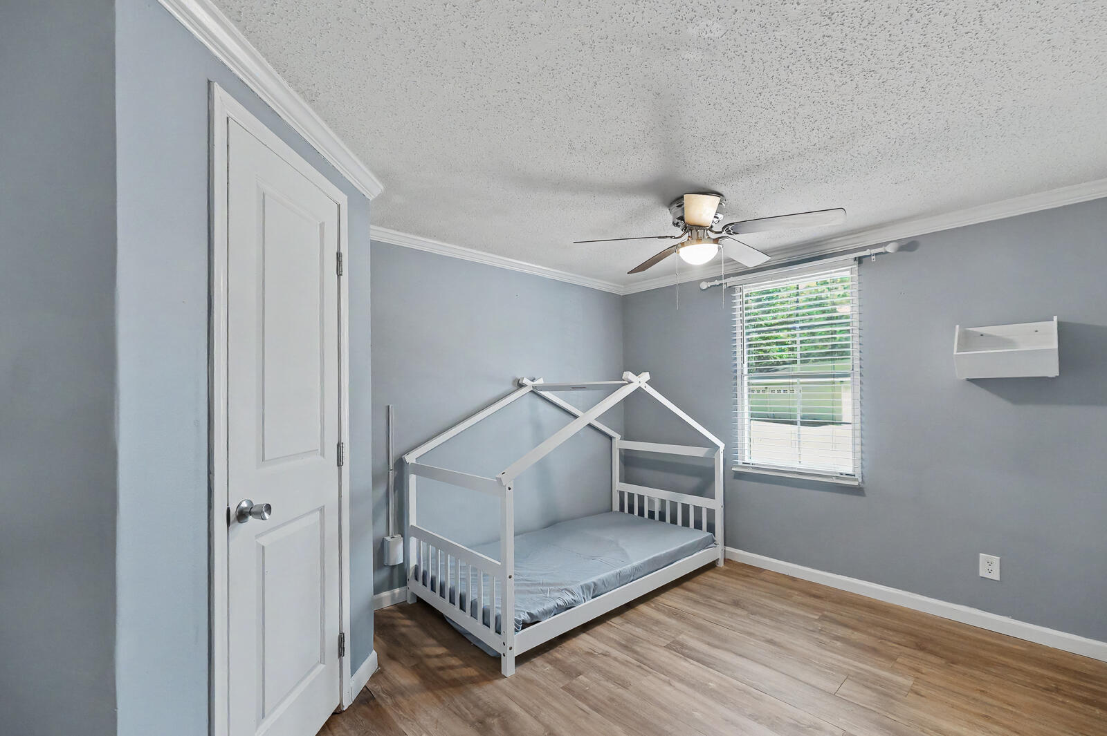 254 Grapevine Road Summerville, SC 29483 - Photo 11 of 22 Additional Bedroom