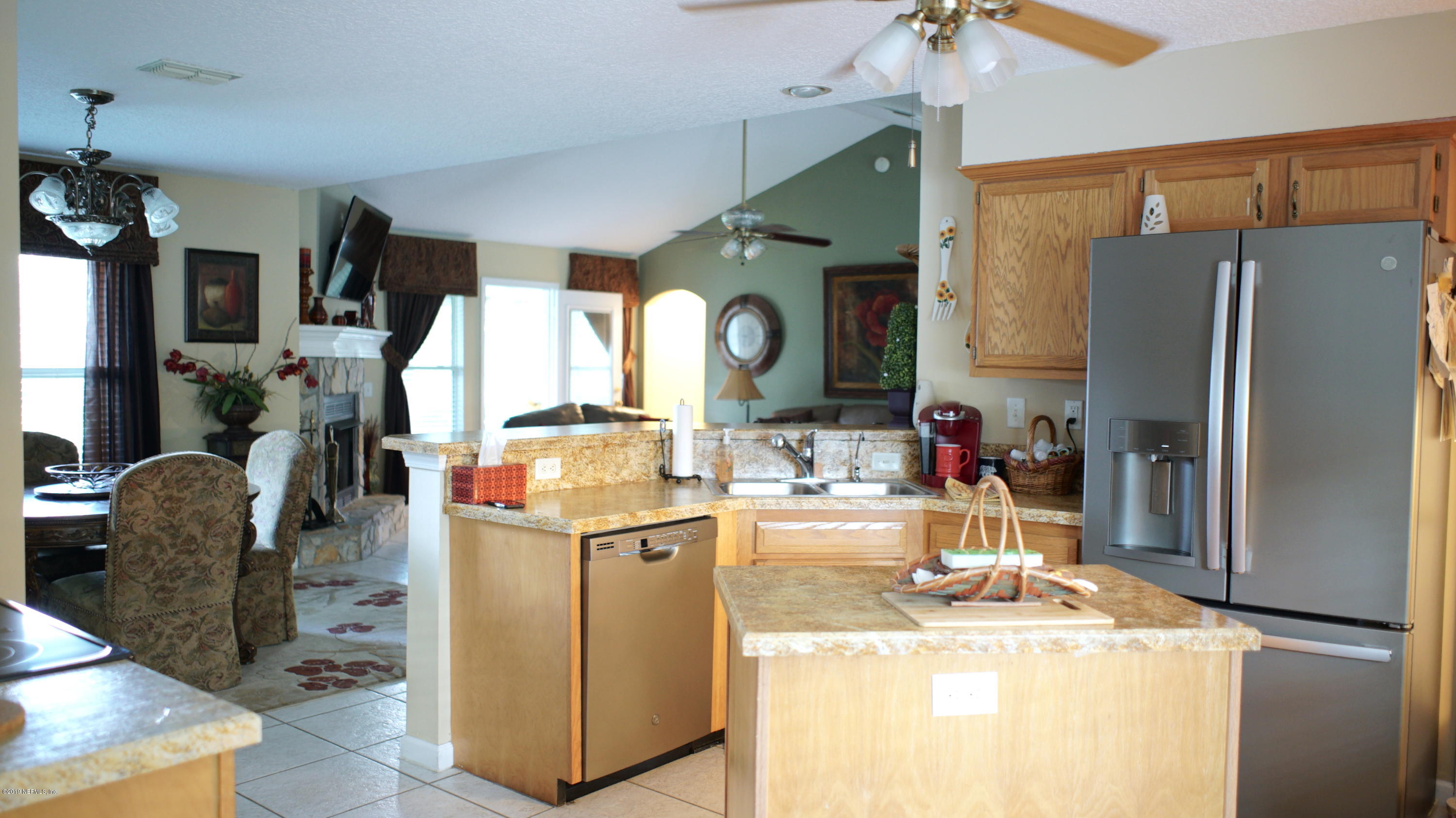 1031 Fleming Street Fleming Island, FL 32003 - Photo 8 of 22 DSC00082
