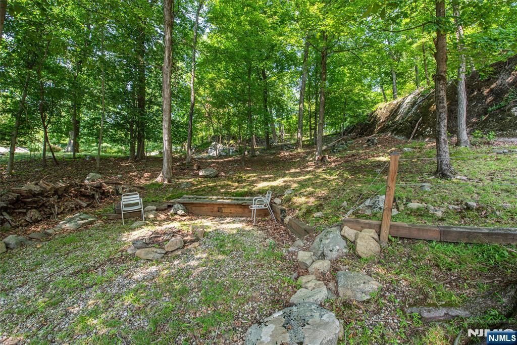 57 Magee Road Ringwood, NJ 07456 - Photo 22 of 25 Gallery Image 22