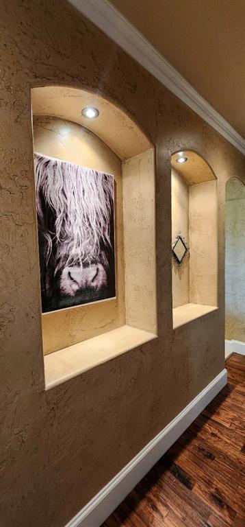 1397 Cr 338 Gainesville Tx 76240 Gainesville, TX 76240 - Photo 18 of 36 a view of a painting on the wall