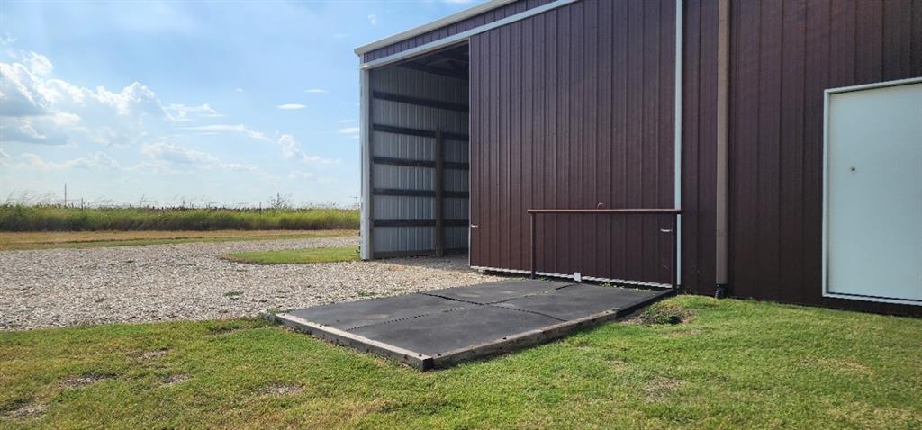 1397 Cr 338 Gainesville Tx 76240 Gainesville, TX 76240 - Photo 28 of 36 a view of a backyard