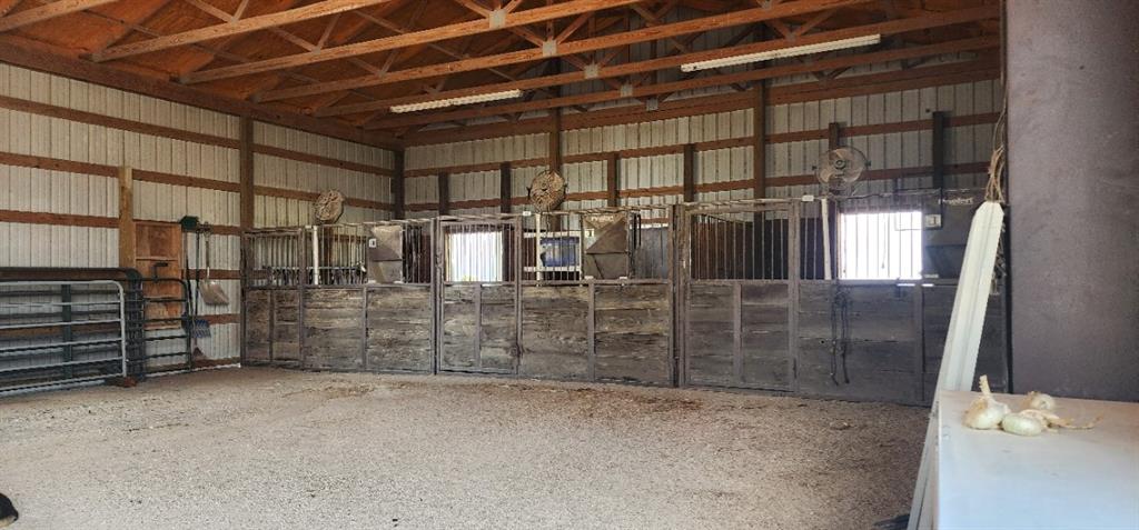 1397 Cr 338 Gainesville Tx 76240 Gainesville, TX 76240 - Photo 29 of 36 a view of storage and utility room
