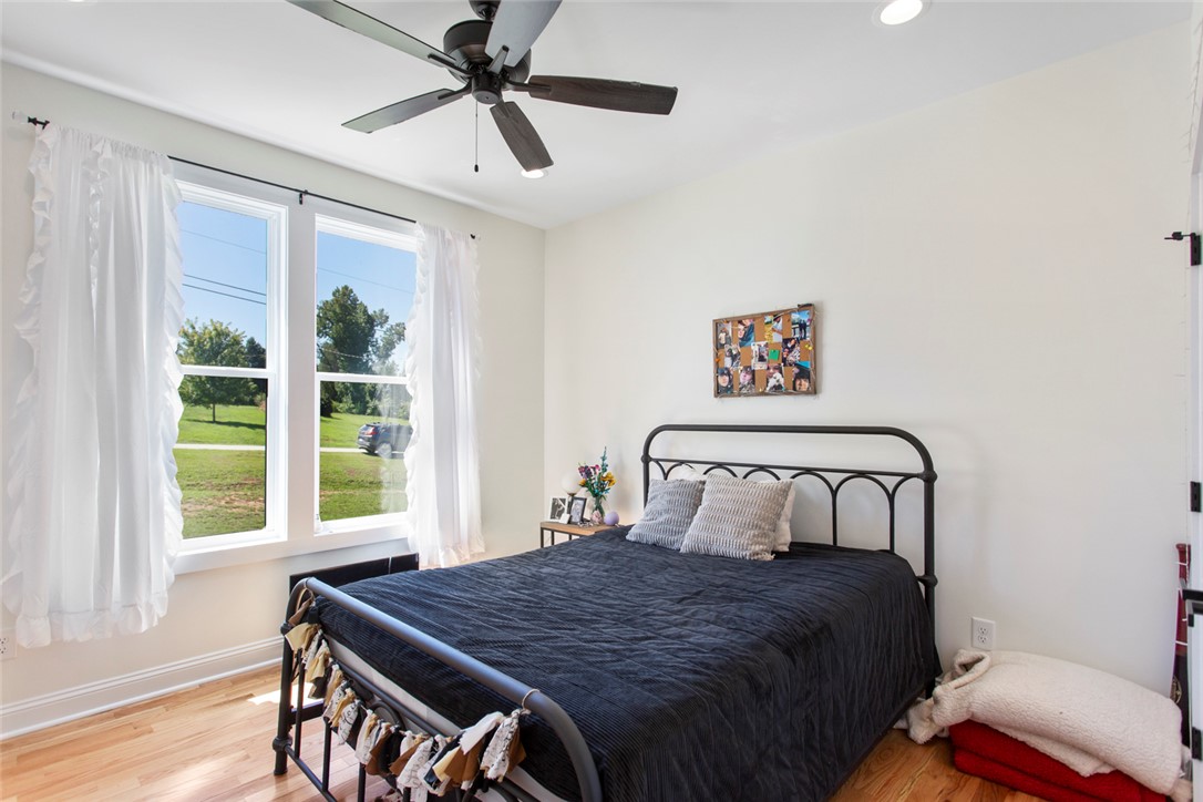 302 West Quincy Road Seneca, SC 29678 - Photo 18 of 41 Gallery Image 18