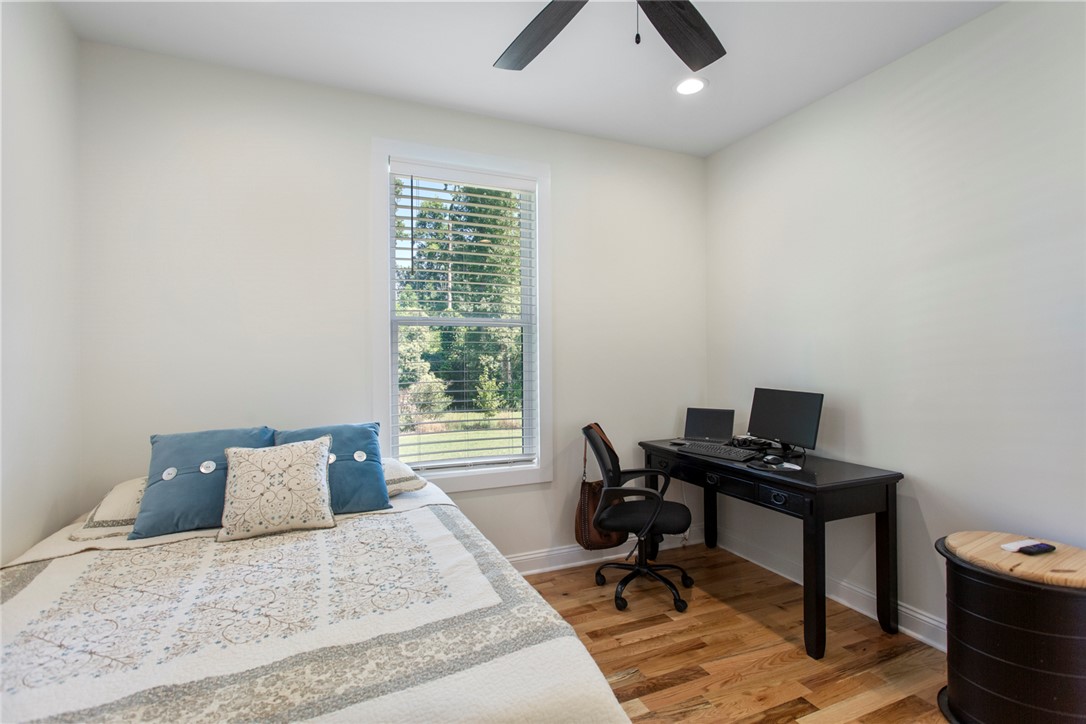 302 West Quincy Road Seneca, SC 29678 - Photo 22 of 41 Gallery Image 22
