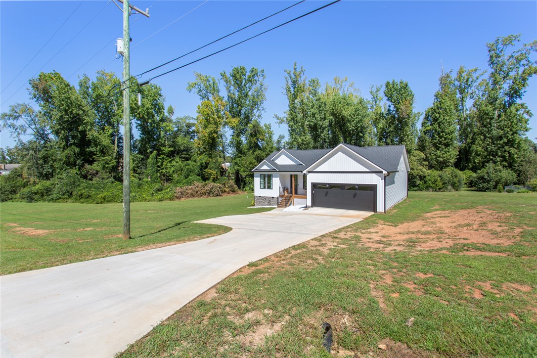 302 West Quincy Road Seneca, SC 29678 - Photo 36 of 41 Gallery Image 36