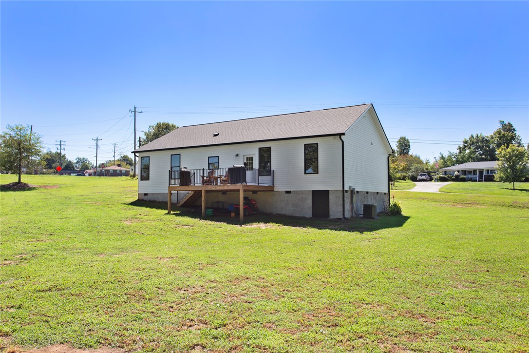 302 West Quincy Road Seneca, SC 29678 - Photo 40 of 41 Gallery Image 40