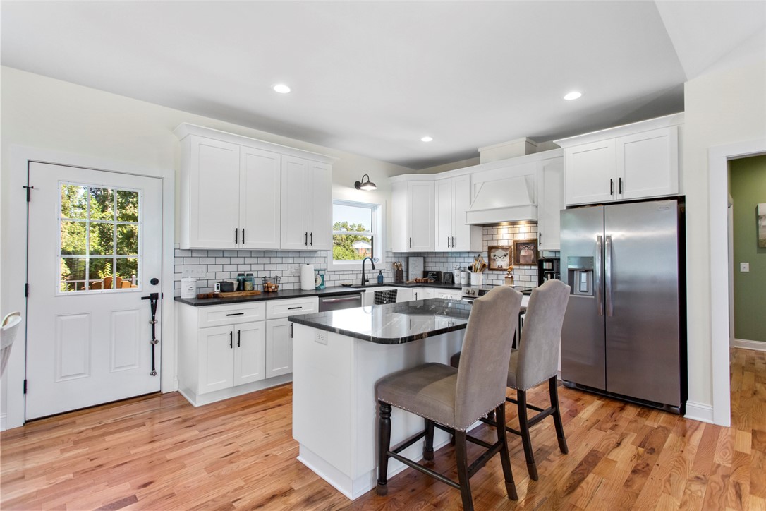 302 West Quincy Road Seneca, SC 29678 - Photo 6 of 41 Gallery Image 6