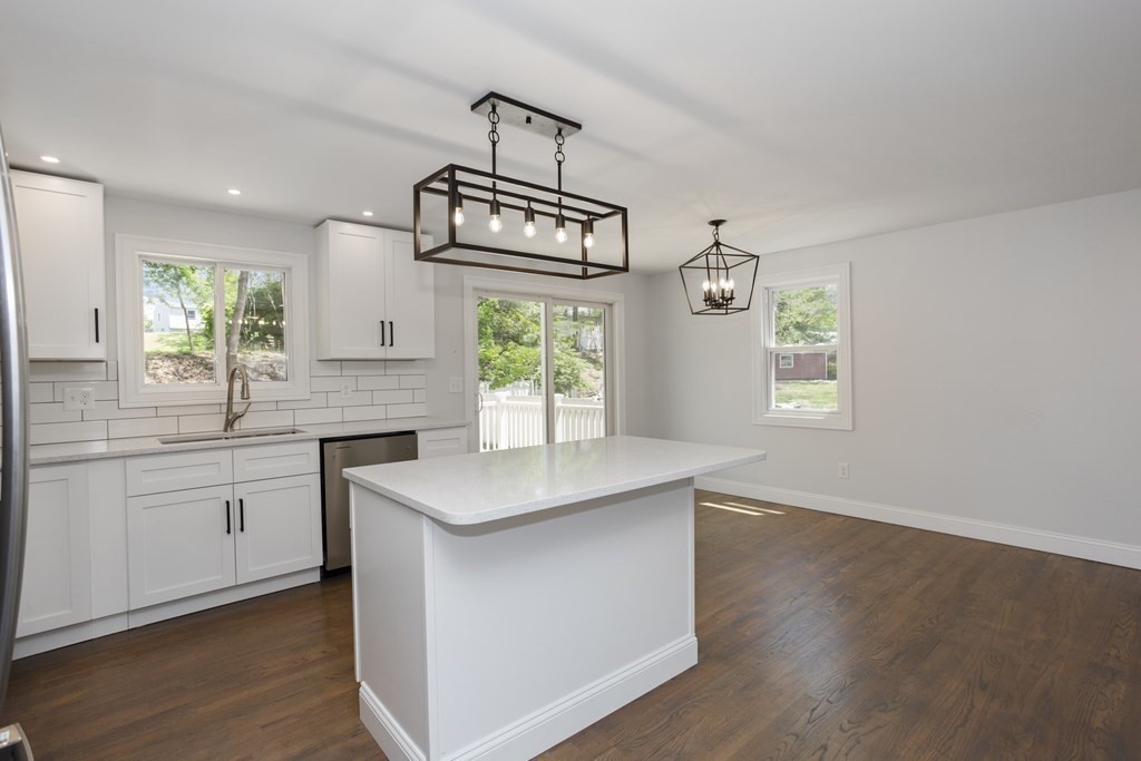 503 Tiffany Street Springfield, MA 01108 - Photo 8 of 34 Gallery Image 8