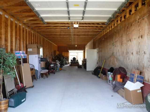 24350 30 Mile Road Ray, MI 48096 - Photo 8 of 10 31170278-7.JPG