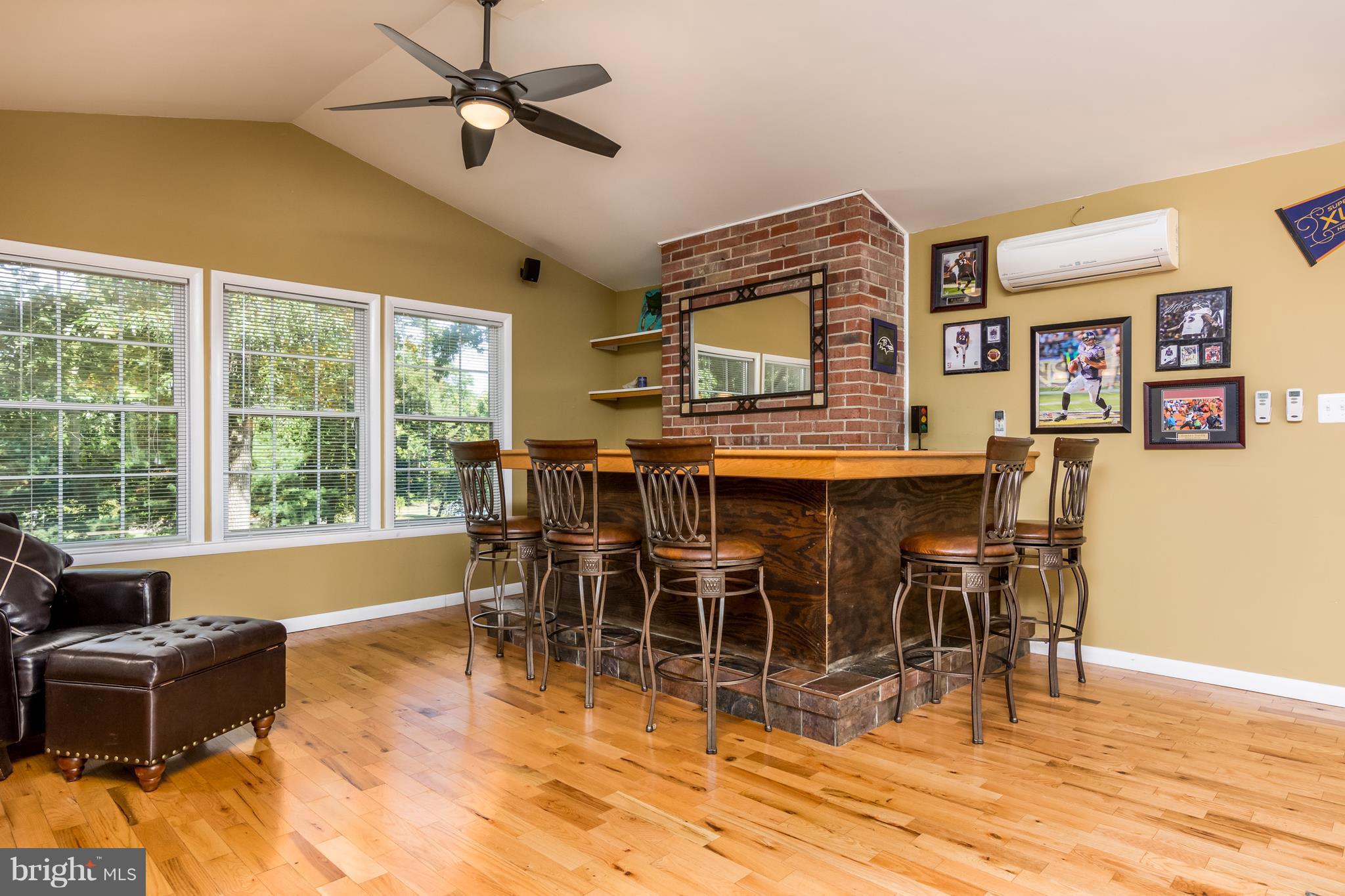 410 Edgewater Road Pasadena, MD 21122 - Photo 6 of 26 Large Family Room Hardwood Floors