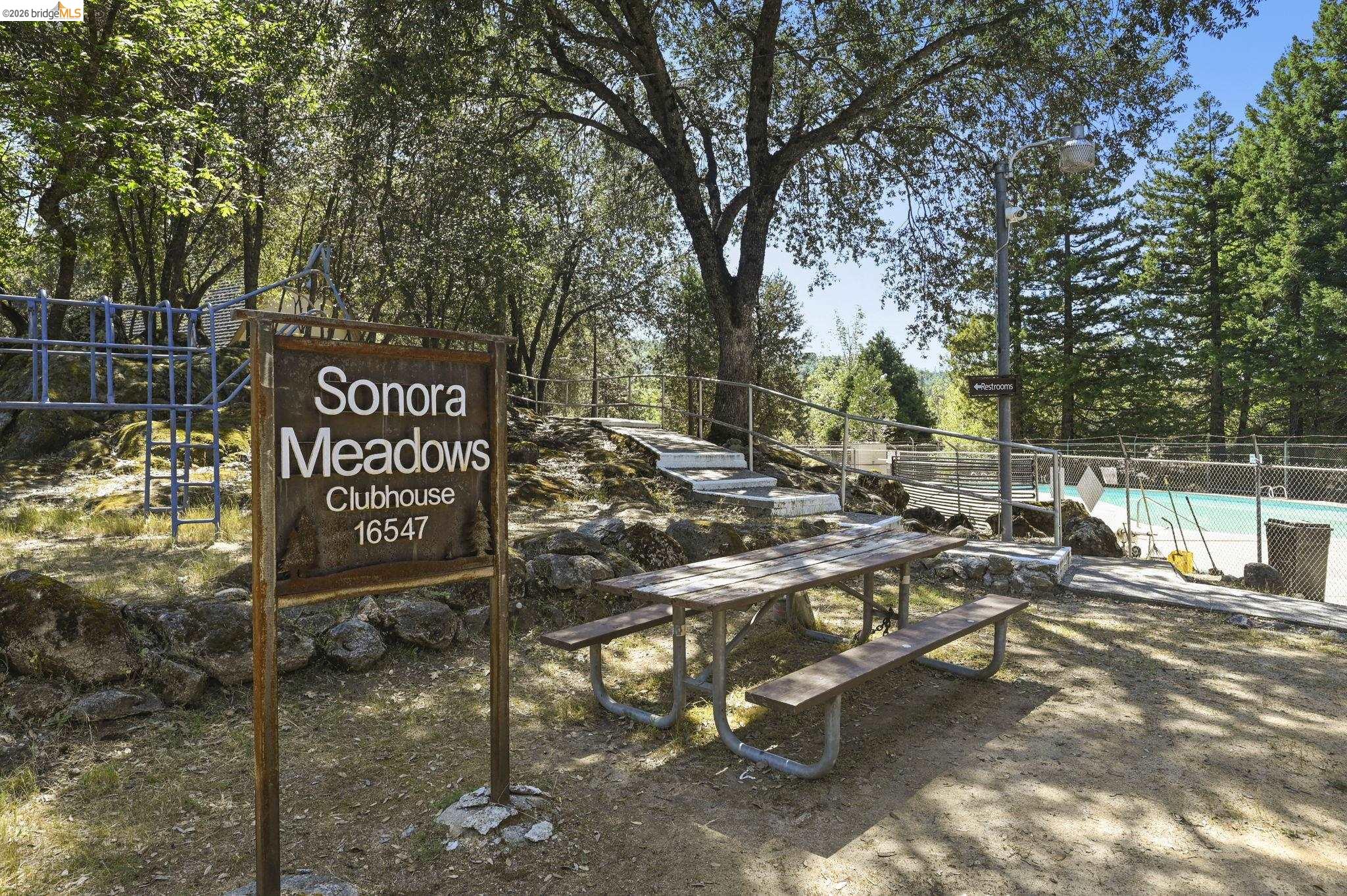21931 Glenwood Road Sonora, CA 95370 - Photo 40 of 42 a view of a street with benches