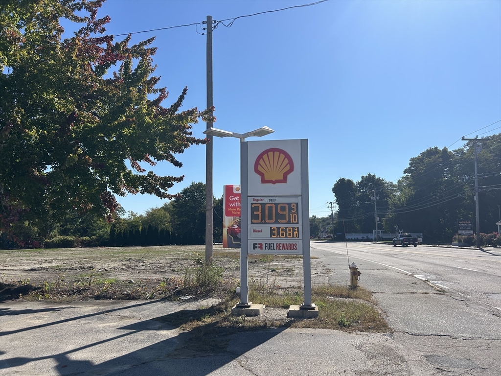 2104 Ocean Street Marshfield, MA 02050 - Photo 2 of 3